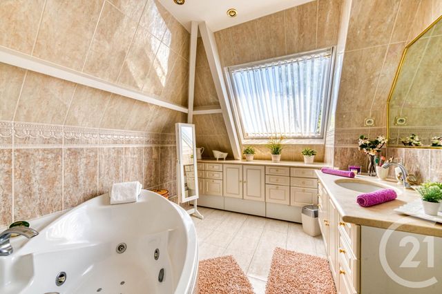 maison à vendre - 5 pièces - 172.23 m2 - GOUVIEUX - 60 - PICARDIE - Century 21 Agence De L'Hippodrome