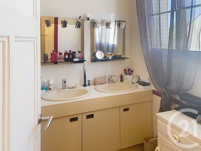 Appartement F3 à vendre - 4 pièces - 91.53 m2 - CREIL - 60 - PICARDIE - Century 21 Agence De L'Hippodrome