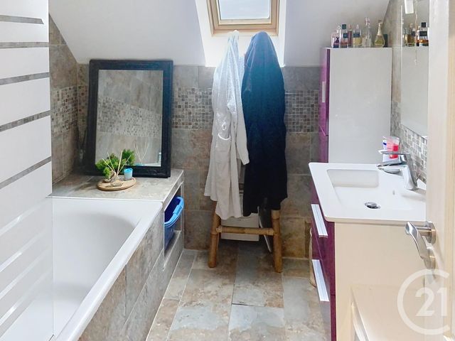 maison à vendre - 5 pièces - 126.62 m2 - ST MAXIMIN - 60 - PICARDIE - Century 21 Agence De L'Hippodrome