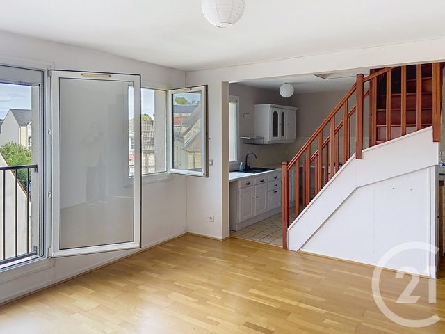 Appartement F3 à louer - 3 pièces - 85.55 m2 - ST LEU D ESSERENT - 60 - PICARDIE - Century 21 Agence De L'Hippodrome