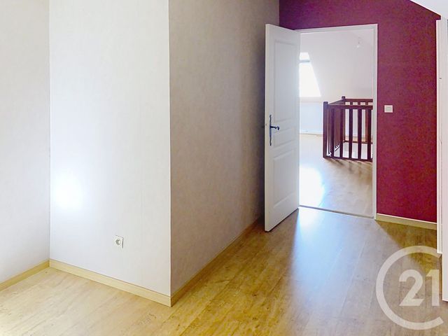 Afficher la photo en grand Appartement F3 à louer - 3 pièces - 85.55 m2 - ST LEU D ESSERENT - 60 - PICARDIE - Century 21 Agence De L'Hippodrome