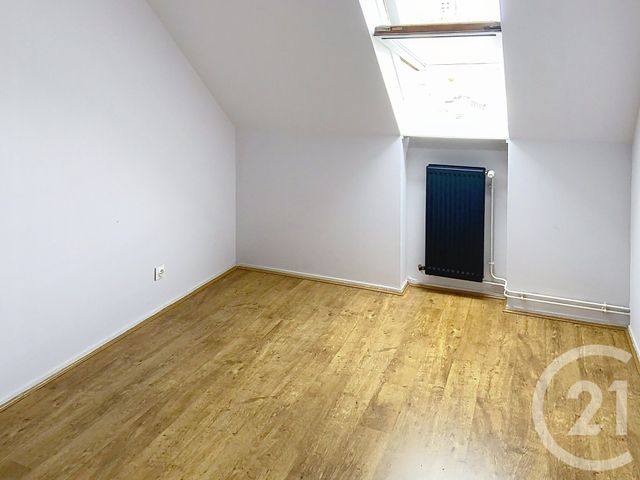 Afficher la photo en grand Appartement F3 à louer - 3 pièces - 85.55 m2 - ST LEU D ESSERENT - 60 - PICARDIE - Century 21 Agence De L'Hippodrome