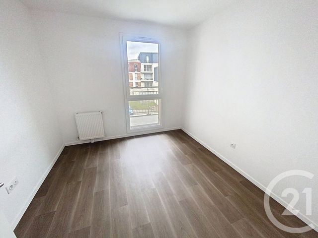 Appartement F3 à vendre - 3 pièces - 69.4 m2 - CREIL - 60 - PICARDIE - Century 21 Agence De L'Hippodrome