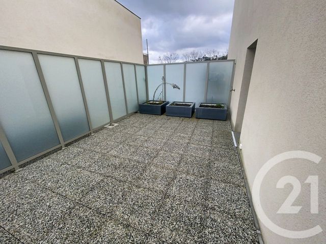 Appartement F3 à vendre - 3 pièces - 69.4 m2 - CREIL - 60 - PICARDIE - Century 21 Agence De L'Hippodrome