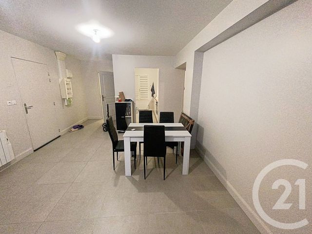 Appartement F3 à louer - 3 pièces - 64.87 m2 - ST MAXIMIN - 60 - PICARDIE - Century 21 Agence De L'Hippodrome