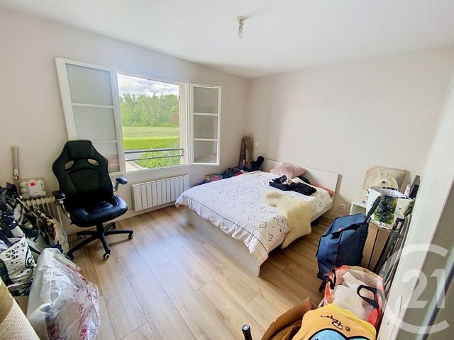 Appartement F3 à louer - 3 pièces - 64.86 m2 - ST MAXIMIN - 60 - PICARDIE - Century 21 Agence De L'Hippodrome