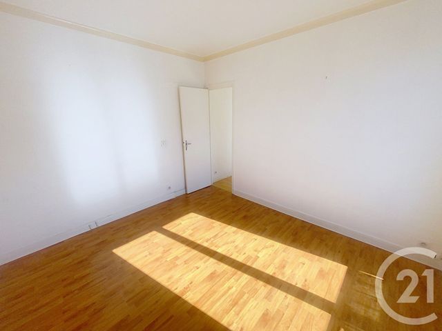 Appartement F3 à louer - 3 pièces - 58.15 m2 - CHANTILLY - 60 - PICARDIE - Century 21 Agence De L'Hippodrome