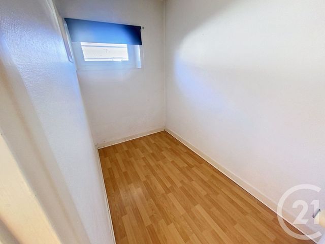 Appartement F3 à louer - 3 pièces - 58.15 m2 - CHANTILLY - 60 - PICARDIE - Century 21 Agence De L'Hippodrome