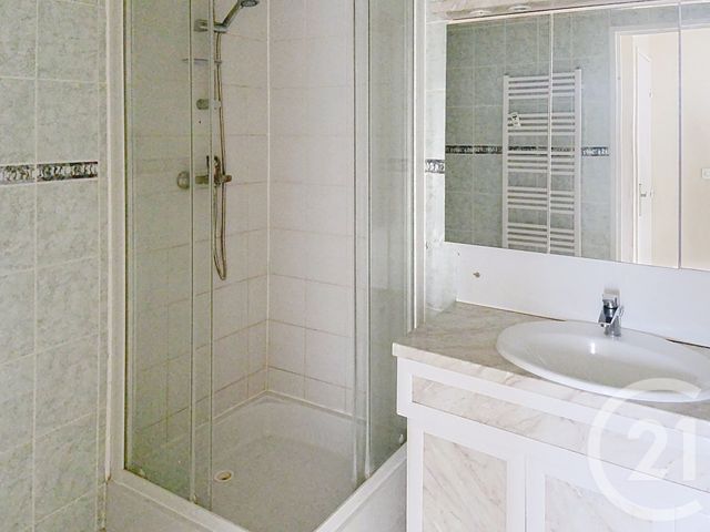 Appartement F3 à louer - 3 pièces - 77.72 m2 - MONTATAIRE - 60 - PICARDIE - Century 21 Agence De L'Hippodrome