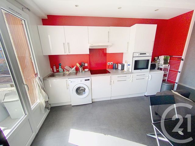 Appartement F2 à louer - 2 pièces - 34.02 m2 - CHANTILLY - 60 - PICARDIE - Century 21 Agence De L'Hippodrome